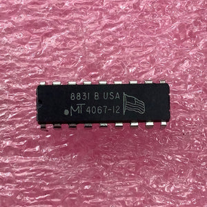 MT4067-12 -  - IC DRAM 64K x 4 18 Pin