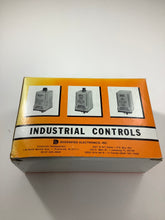 Load image into Gallery viewer, SLA-380-ASA - DIVERSIFIED ELECTRONICS INC. - Phase Monitor Relay 350-440 VAC, SPDT, 10A/240V, 8-Pin Octal