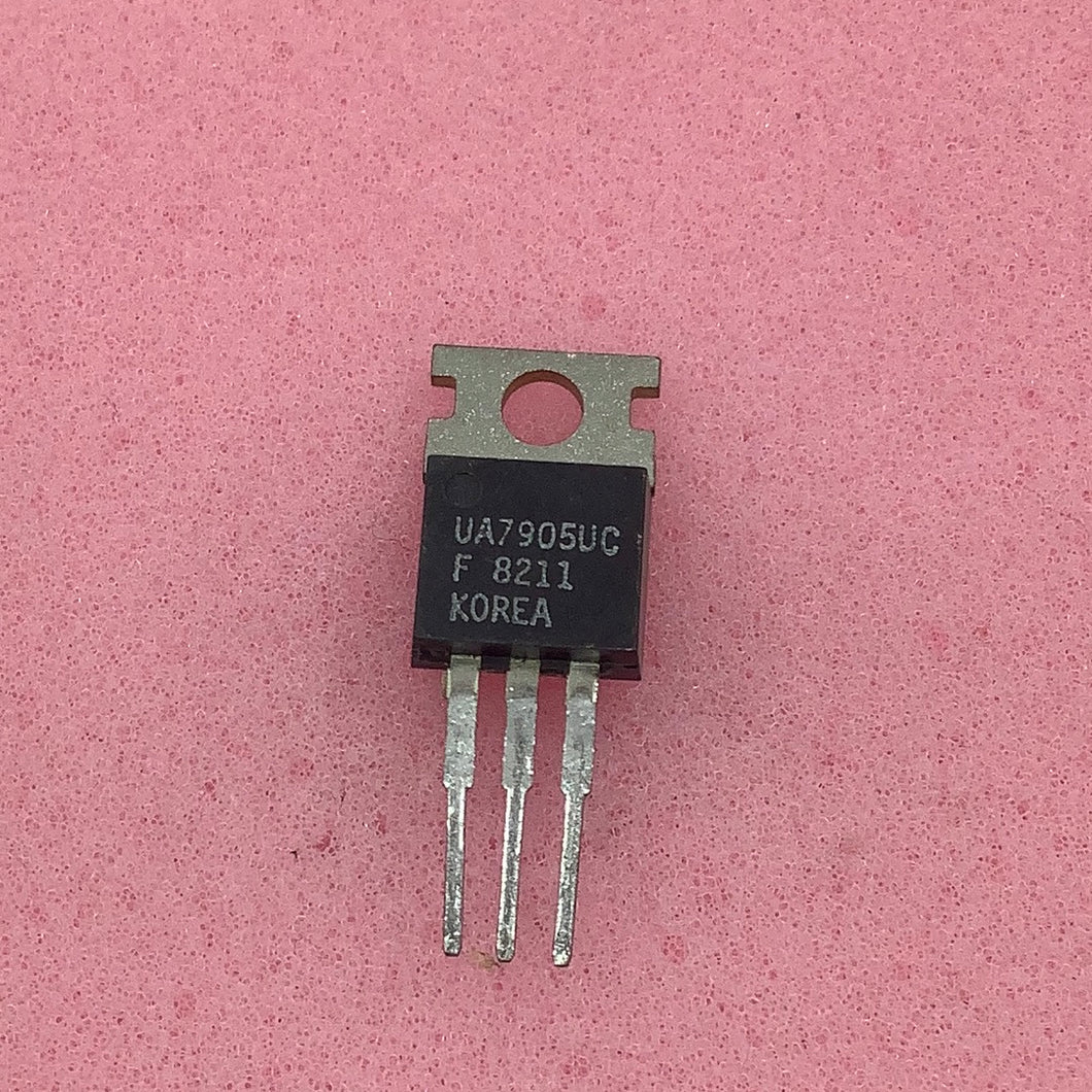 UA7905UC - FAIRCHILD  (-)5.0V Negative Voltage Regulator