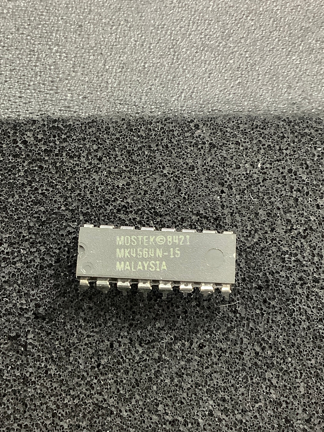 MK4564N-15 - MOSTEK - 64K fast page CMOS DRAM 150nSec