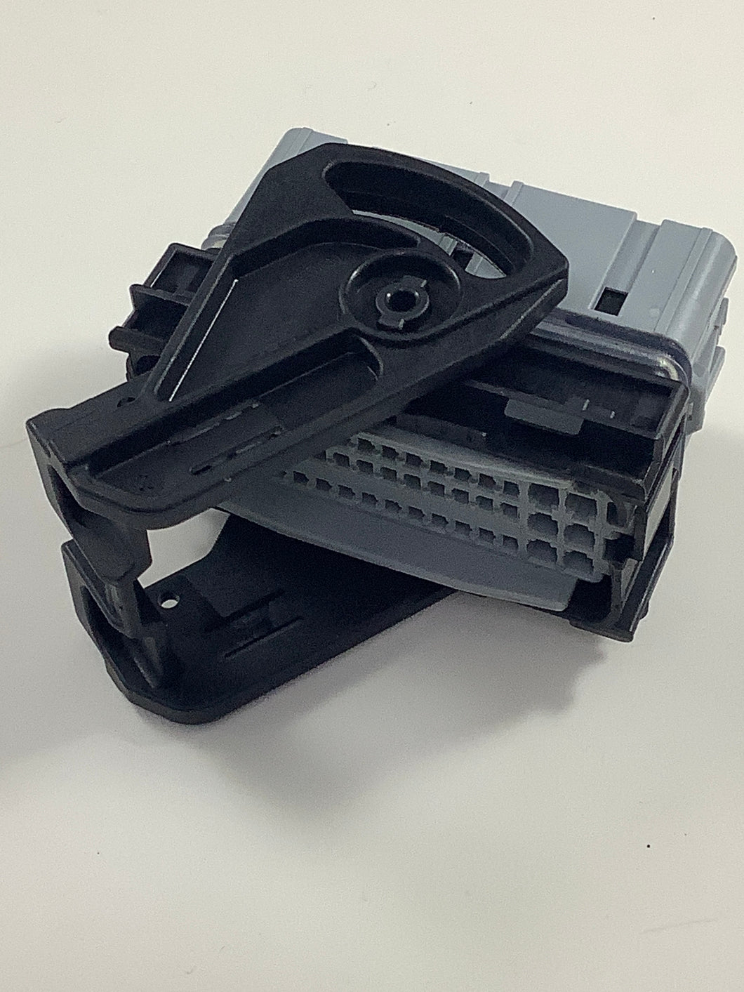 PPI0001500 - DELPHI - 64 POS. AUTOMOTIVE CONNECTOR