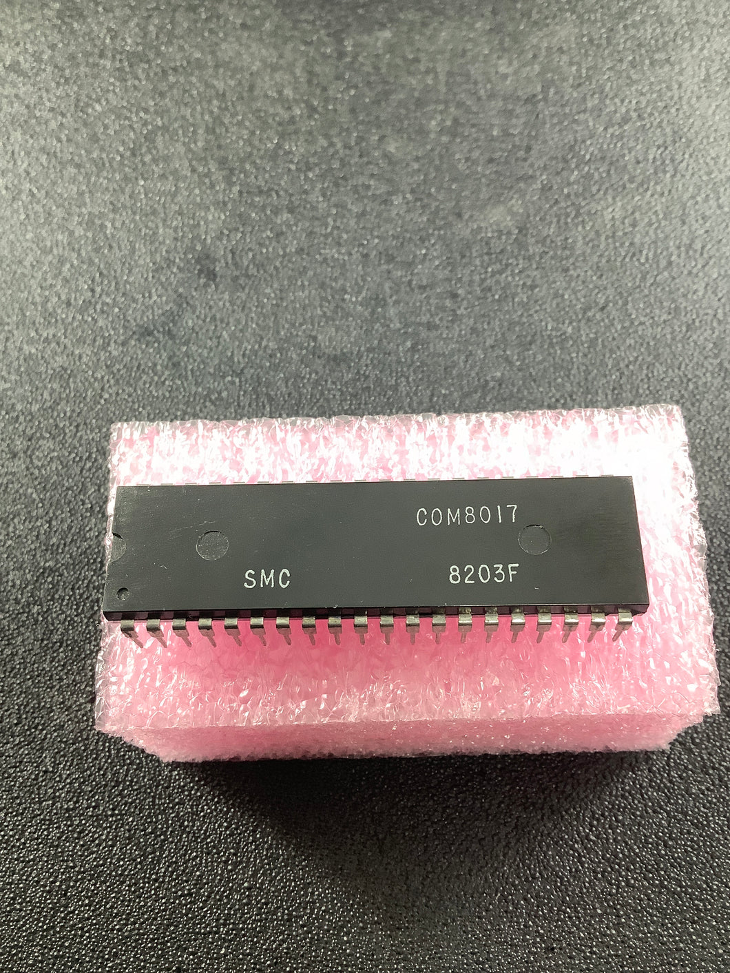 COM8017 - SMC -  Universal Asynchronous Receiver / Transmitter (UART)