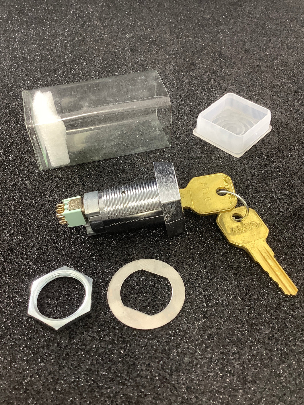 1-1437598-1 - ALCO - DPDT KeyLock Switch, 3 A @ 125 VAC or 28 VDC resistive, Key AEL01, SKT-33-2