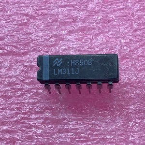 LM311J - NSC - Voltage Comparator