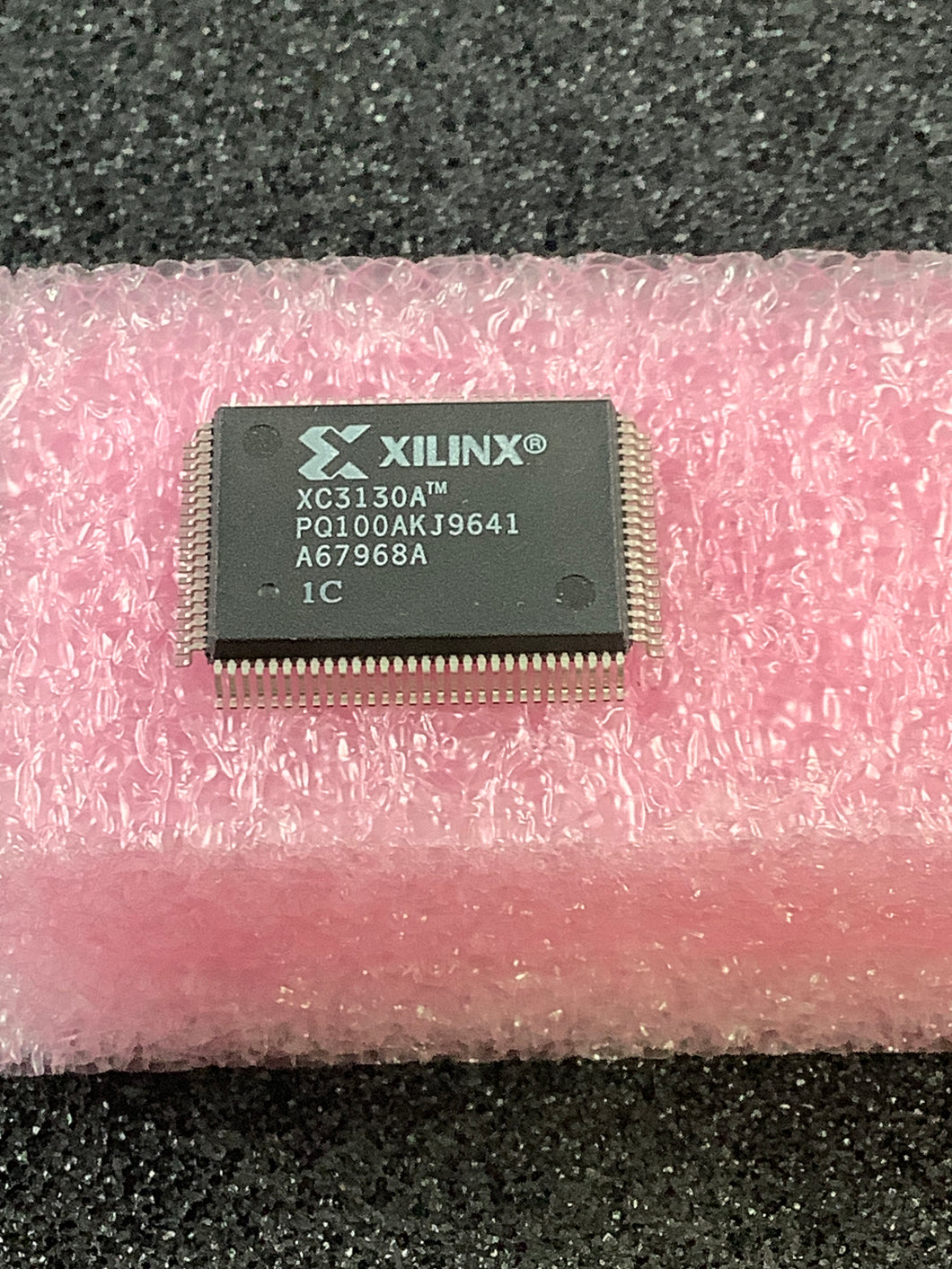 XC3130APQ100A-1C - XILINX - XC3000A/L Field Programmable Gate Array