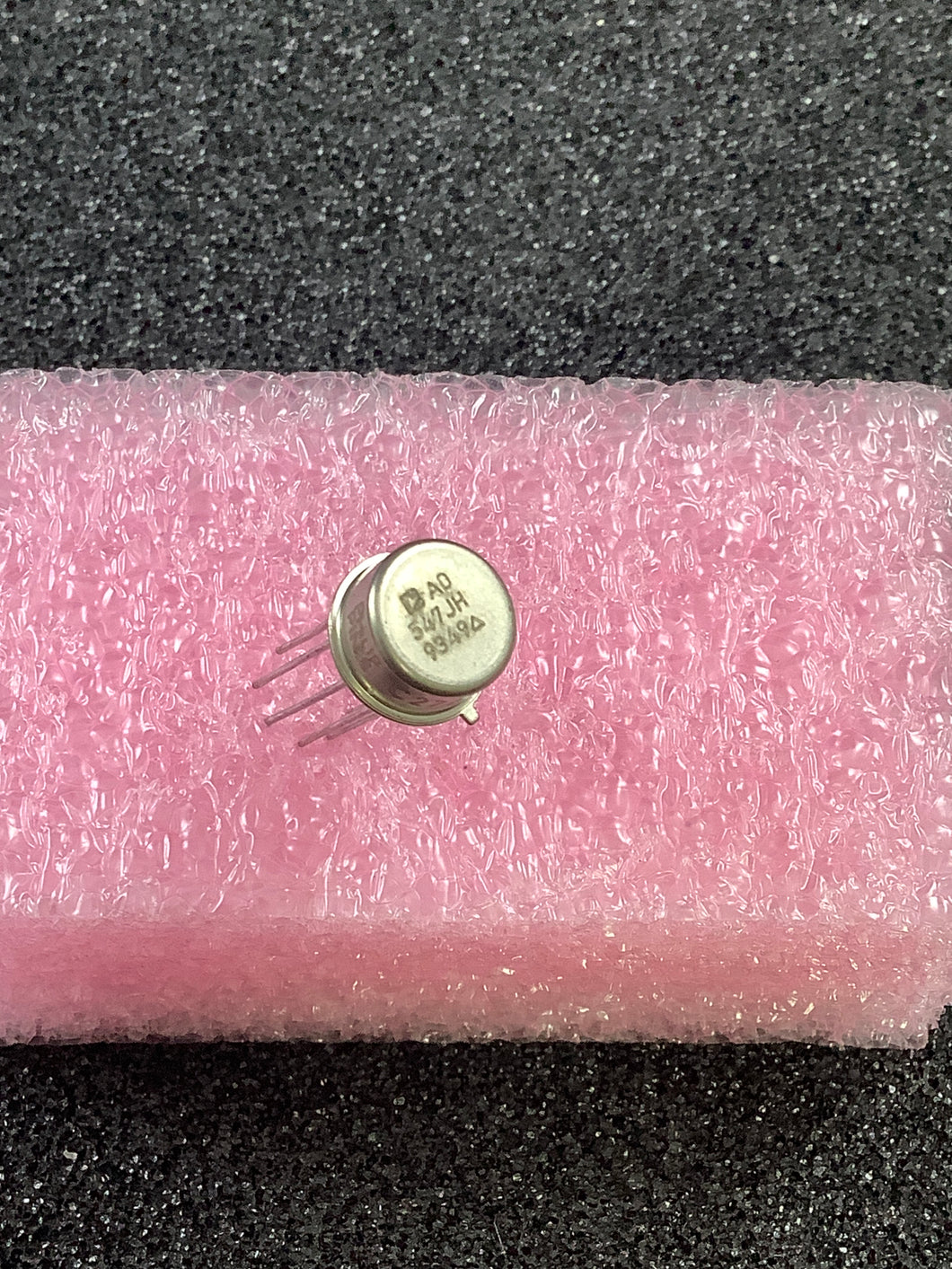 AD547JH - AD - High Performance,BiFET Operational Amplifier