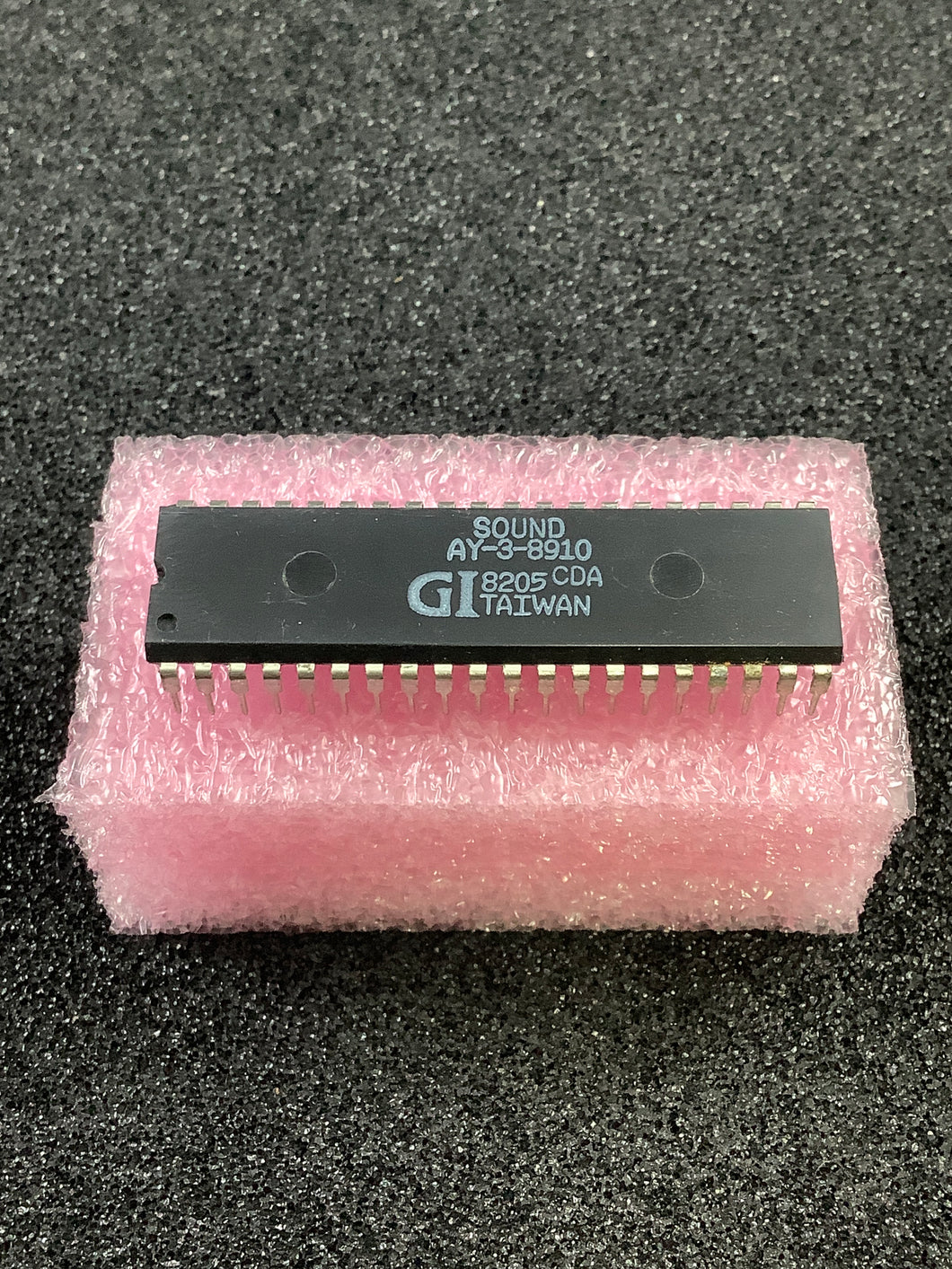 AY-3-8910 - GI - Programmable sound generator