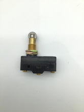 Load image into Gallery viewer, Z-15GQ22-B - OMRON - Microswitch, Standard, Roller Plunger, SPDT, Screw, 15 A, 250 V
