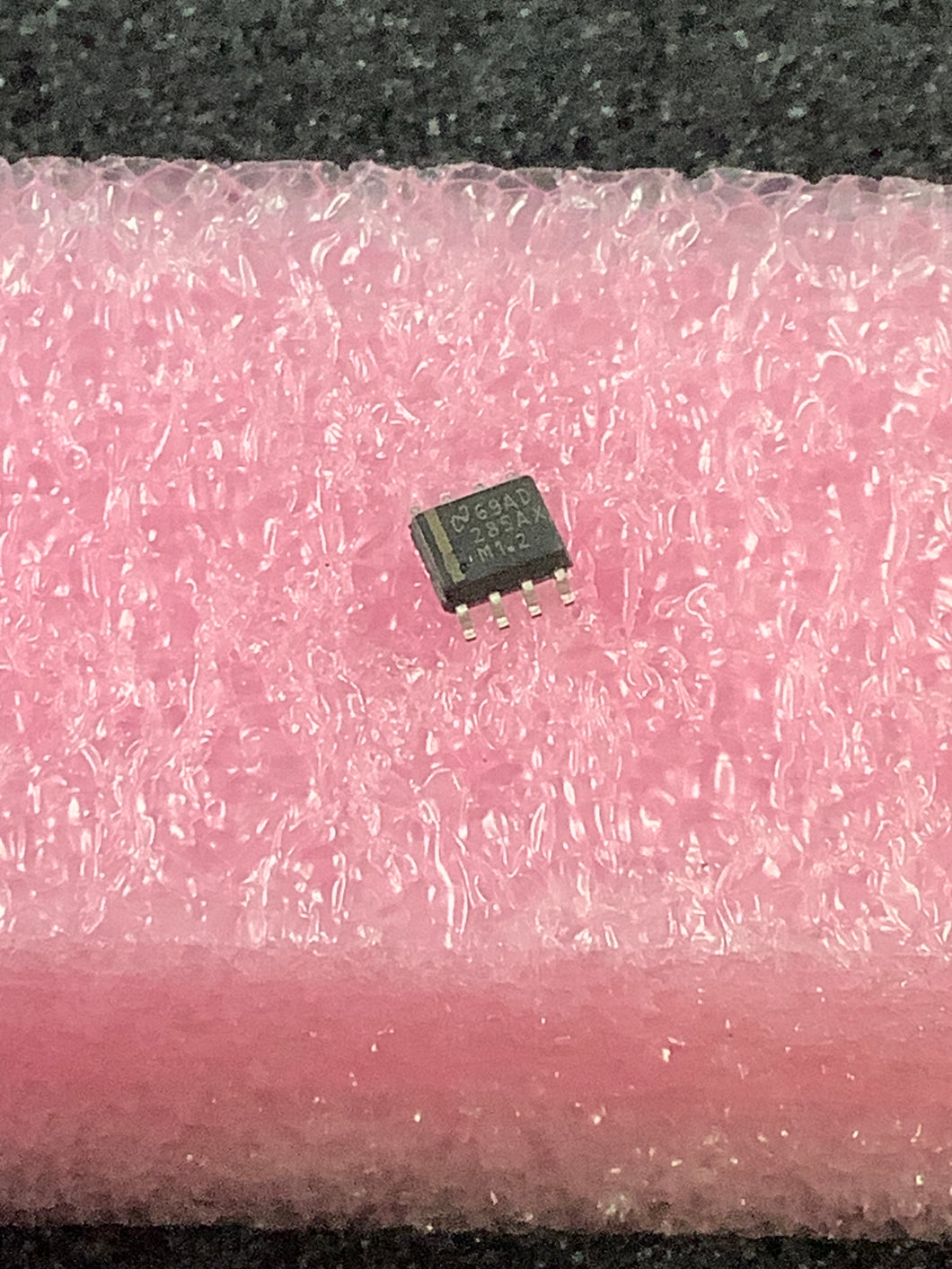 LM285AXM1.2 - NSC - 1.235-V, –40°C to +85°C, micropower voltage reference