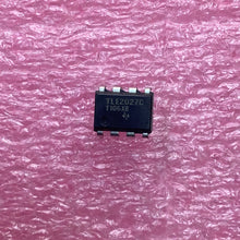 Load image into Gallery viewer, TLE2027C - TI - Low-Noise Precision Operational Amplifier
