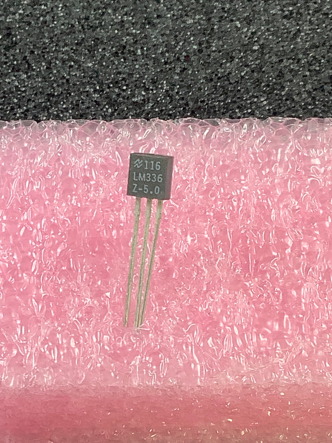 LM336Z5.0 - NSC - Shunt Voltage Reference IC Fixed 5V V ±2% 10 mA TO-92-3