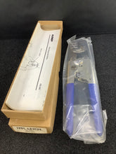 Load image into Gallery viewer, 607949-1 - AMP - Hand Crimping Tool for Insulated Heat Shrink Splices
