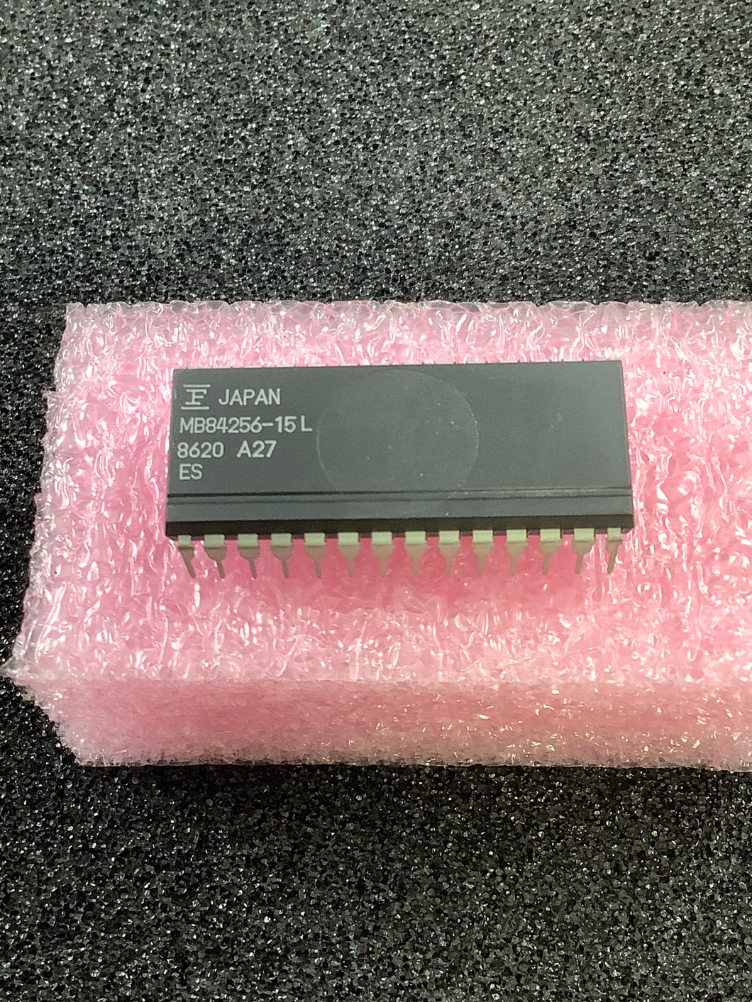 MB84256-15L - FUJITSU - CMOS SRAM