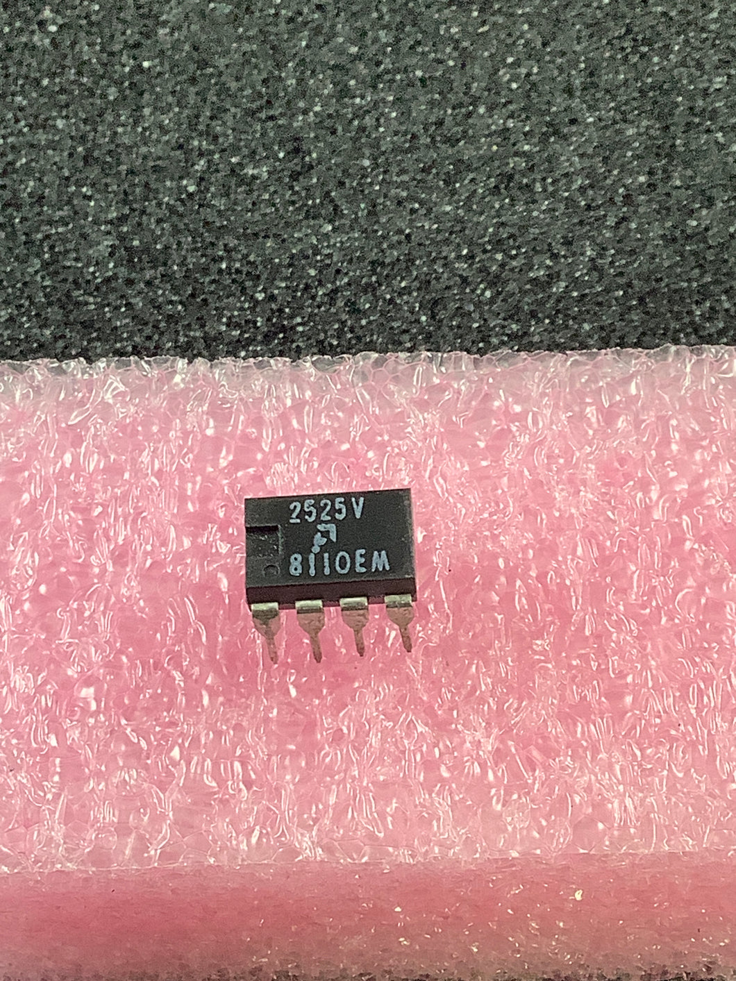 AM2525V - AMD - 1 024-bit dynamic recirculating shift register