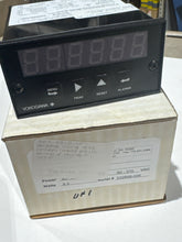 Load image into Gallery viewer, Y880-00-0-VF1 - YOKOGAWA - DIGITAL  ANALOG to FREQ. CONVERTER, Red LED display, 85~264 VAC, 90~370 VDC
