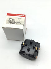Load image into Gallery viewer, PTCF - MICRO SWITCH - CONTACT BLOCK  1NO/ 1 NC
