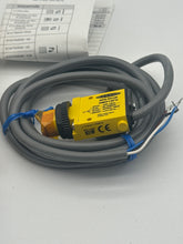 Load image into Gallery viewer, SM312FV - BANNER - Photoelectric Sensors MINI-BEAM:  AMAT 1400-01120
