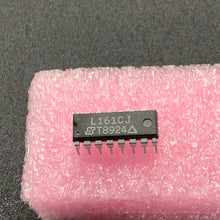 Load image into Gallery viewer, L161CJ - SILICONIX - Voltage Comparator Quad 16 Pin Plastic DIP
