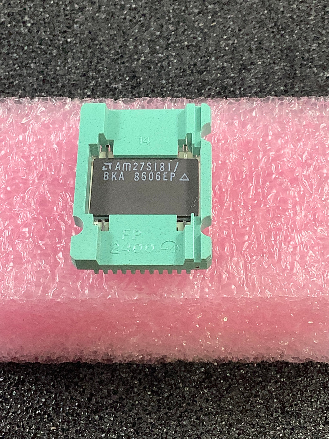 AM27S181/BKA - AMD - 1K x 8, Memory Interface