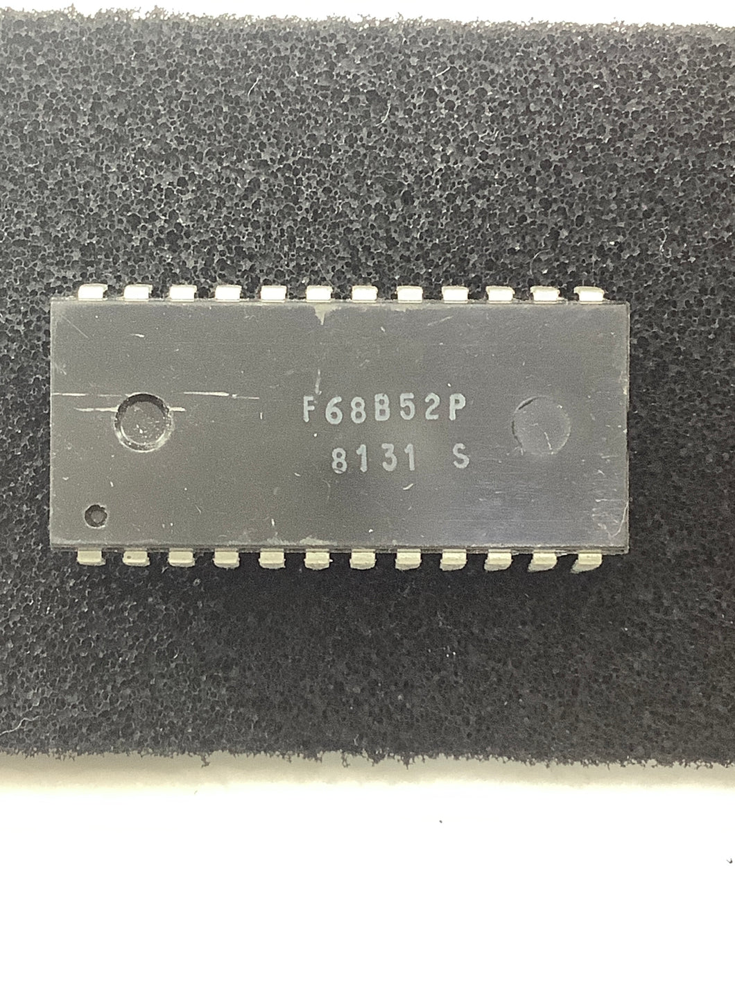 F68B52P - Fairchild - Serial I/O Controller, 1 Channel, MOS