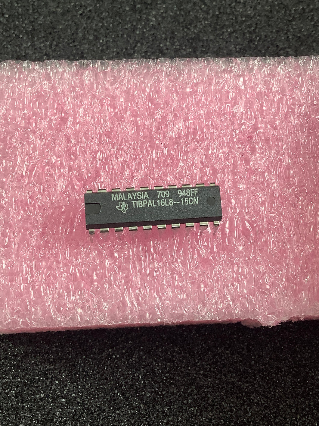 TIBPAL16L8-15CN - TI - Programmable Logic Device (PLD)