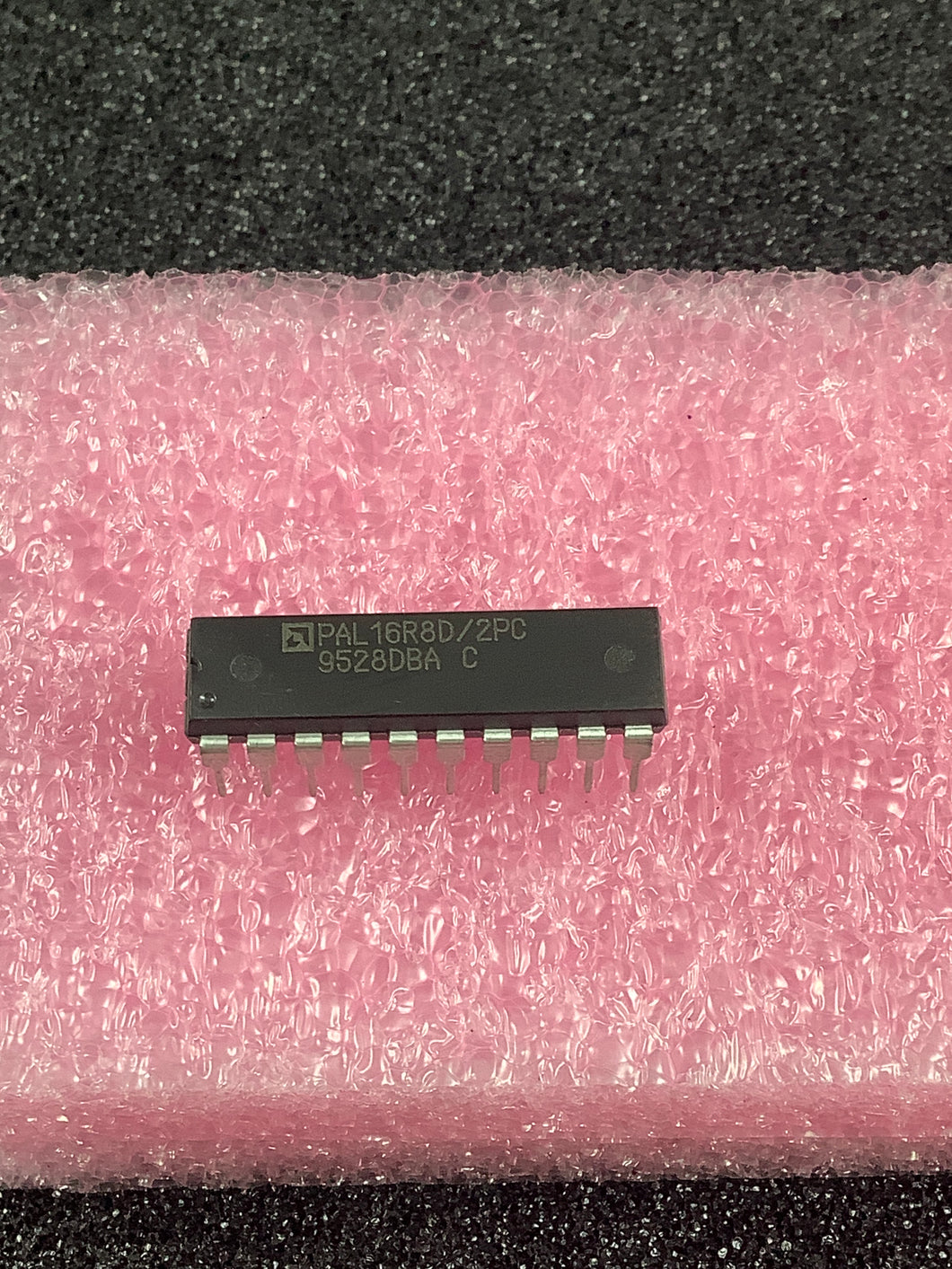 PAL16R8D/2PC - AMD - Programmable Logic Device (PLD)