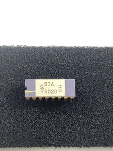 SDA6020 - SIEMENS - 6 Bit Analog Digital Converter