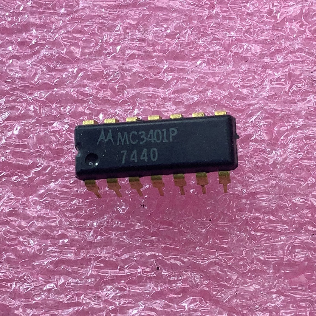 MC3401P - MOTOROLA - Single Supply Quad Operational Amplifiers