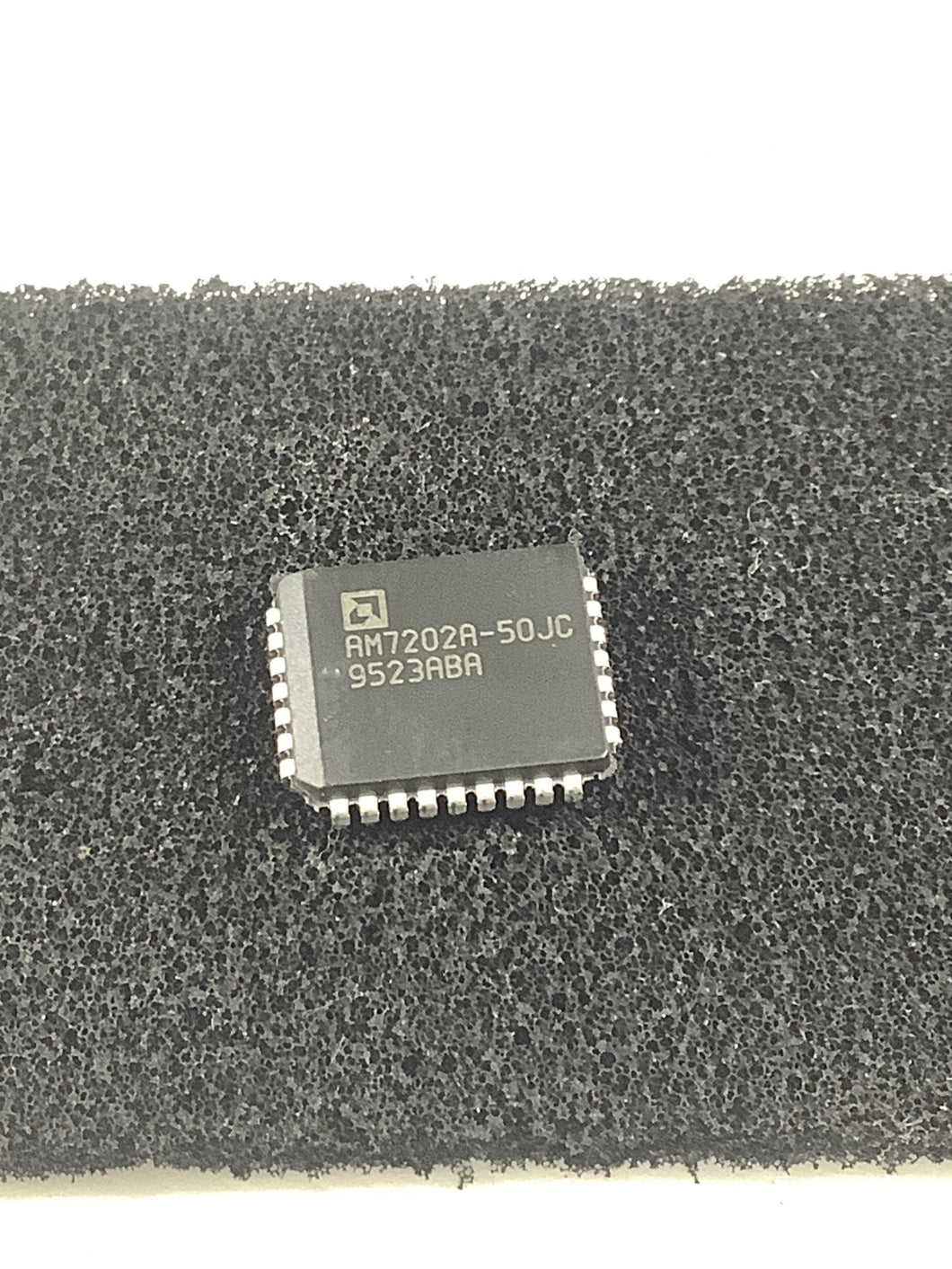 AM7202A-50JC - AMD - FIFO Memory, Asynchronous,