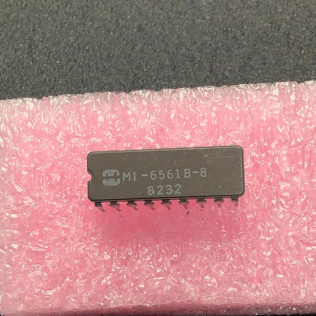 HM1-6561B-8 - HARRIS - SRAM Chip Async Single 5V 1K-bit 256 x 4-bit 220ns 18-Pin CDIP