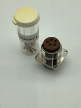 Load image into Gallery viewer, MS3470L14-5S - AERO - 5 Position Circular Connector Receptacle, Female Sockets Crimp

