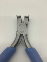 Load image into Gallery viewer, Q-1228-28 - EXCELTA - 28 PIN Pliers, IC Insertion-Extraction TOOL .5” Wide Head
