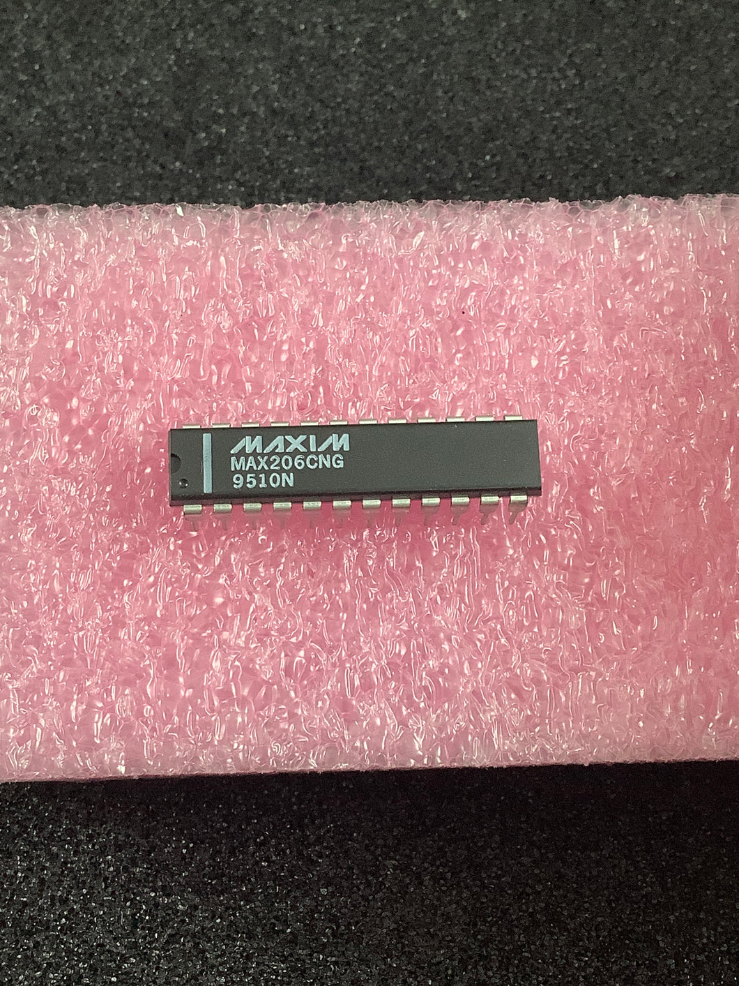 MAX206CNG - MAXIM - RS-232 Interface IC +5V, RS-232 Transceivers