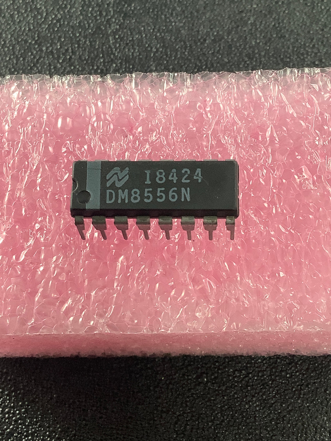 DM8556N - NSC - Counter IC Binary Counter 1 Element 4 Bit Positive Edge