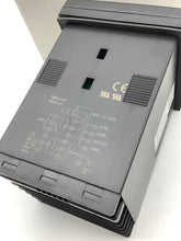 Load image into Gallery viewer, P21301300 - SIMPSON - Digital Panel Meter THERMOCOUPLE/RTD IN 4-20 MA OUTPUT
