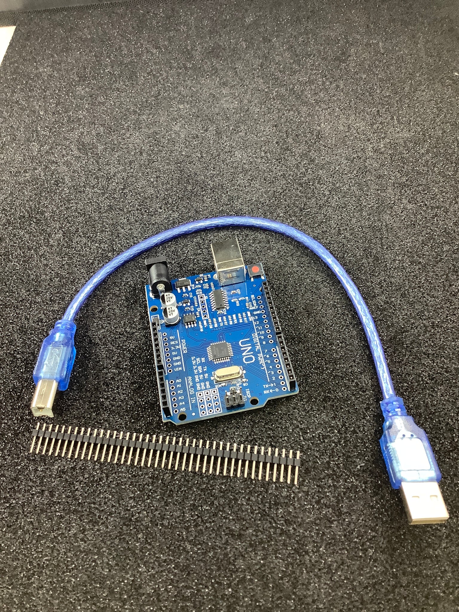 UNO-R3 - ACE - Arduino Development Board w/ USB Cable