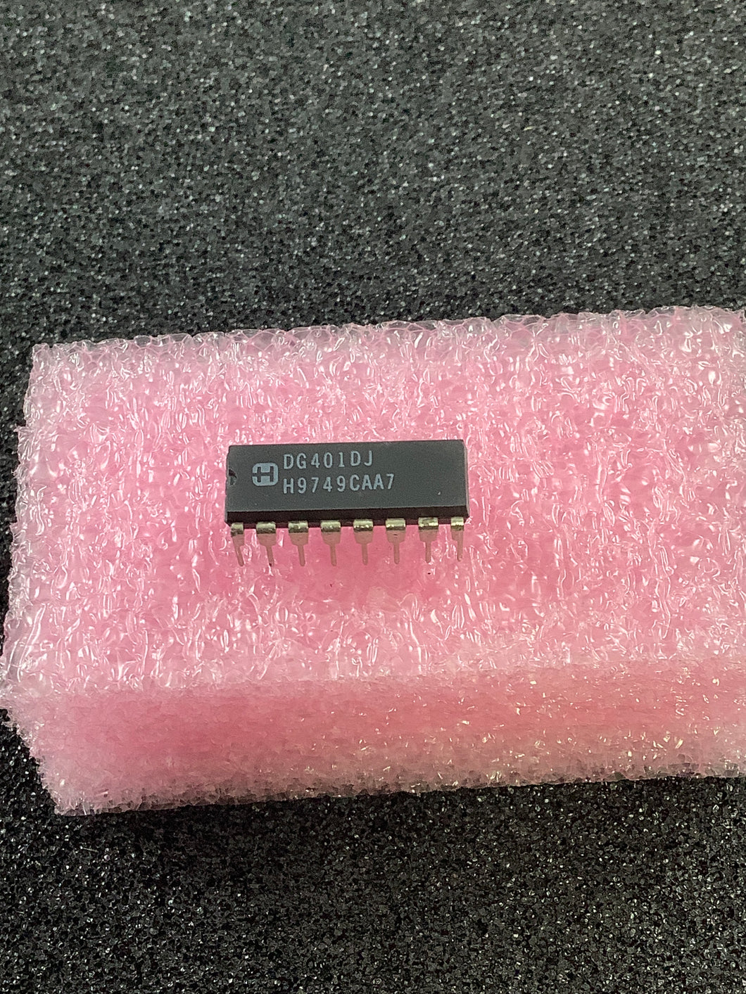 DG401DJ - HARRIS - Monolithic CMOS Analog Switches