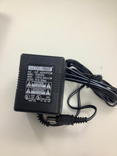 Load image into Gallery viewer, PS905USA - VELLEMAN - DC Power Supply 9vDC 500mA (PS905USA) Unregulated
