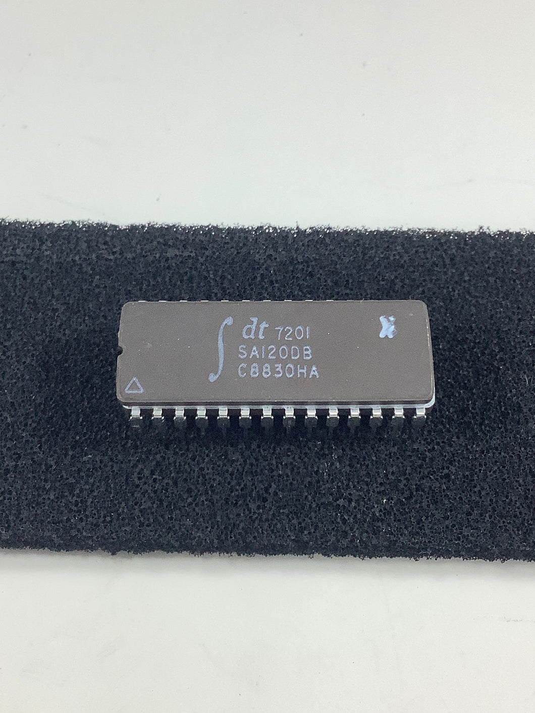 IDT7201SAI200B -  - FIFO, 512X9,  Asynchronous, CMOS