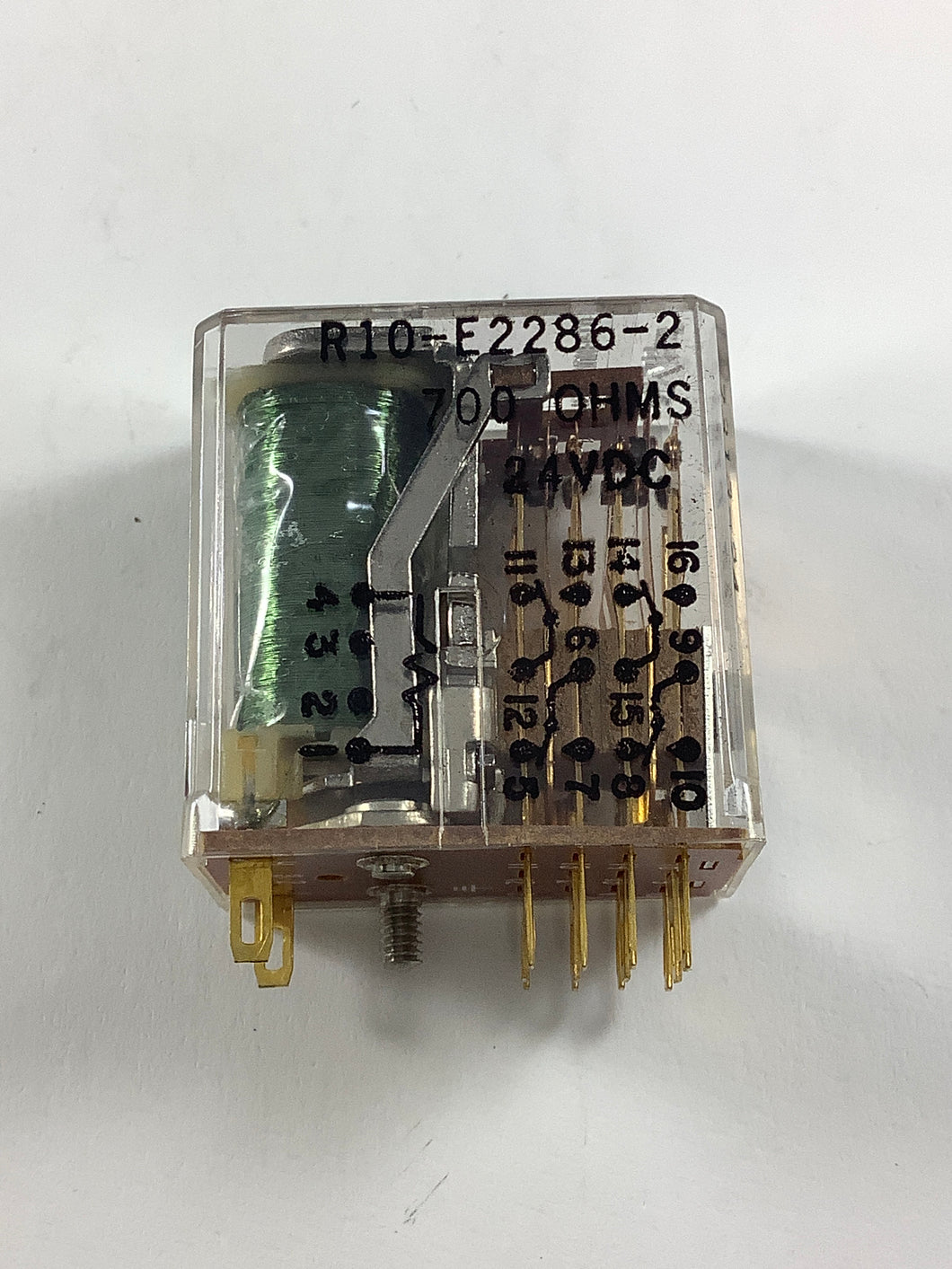 R10-E2286-2 - P&B - 24vdc 4PDT Relay, 700 OHM Coil