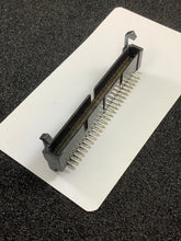 Load image into Gallery viewer, 311-100072E - Thomas &amp; Betts - 100 CONTACT 4 ROW HEADER .050 X .100 CENTERS
