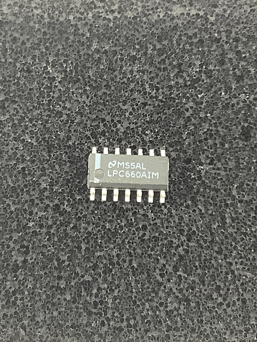 LPC660AIM - NATIONAL -  Low Power CMOS Quad Operational Amplifier