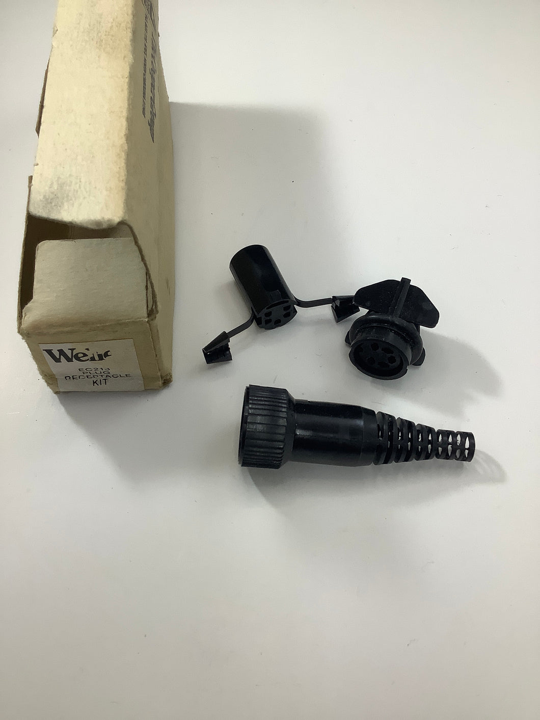 EC213 - WELLER - Plug Receptacle Kit