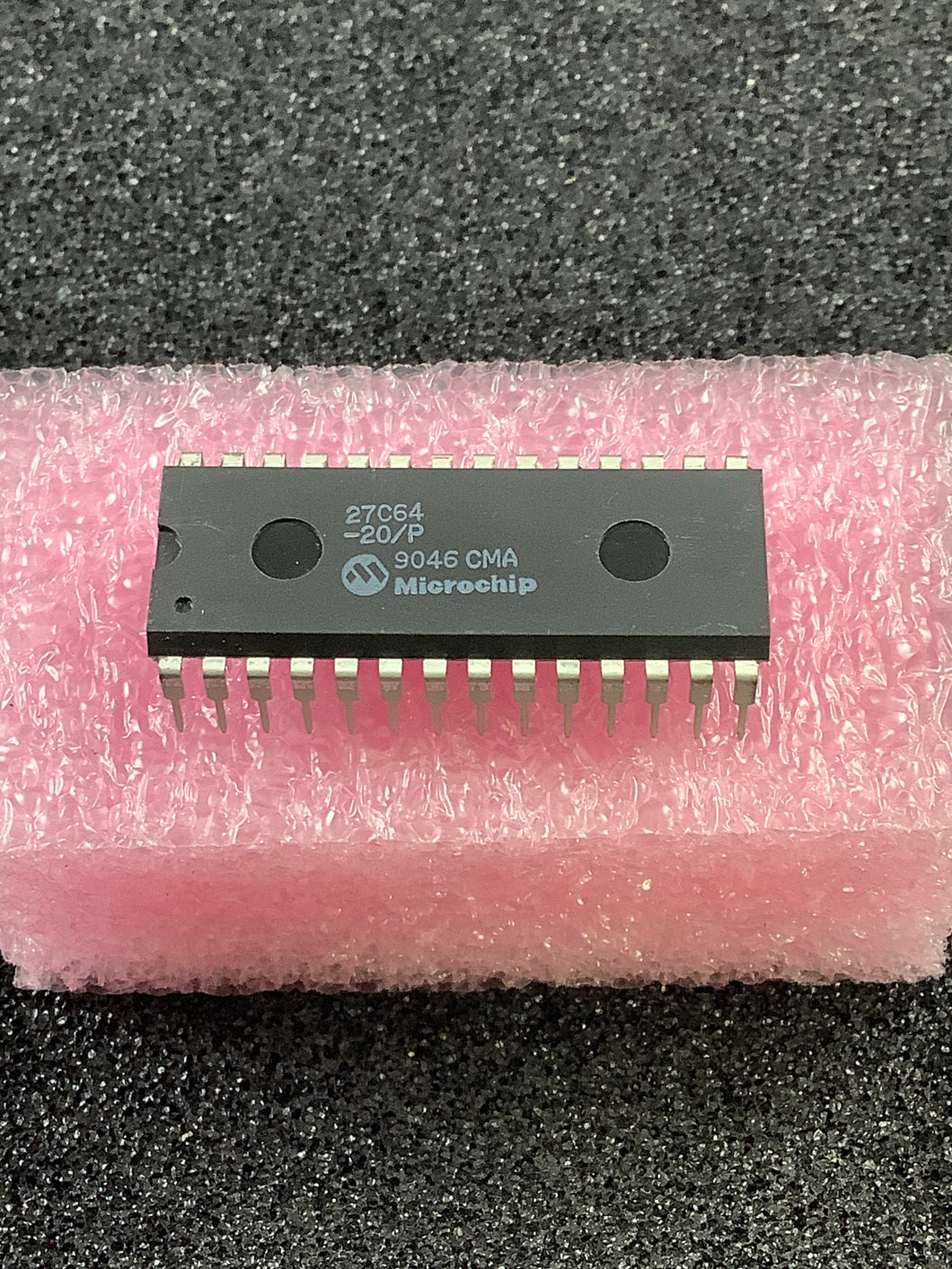 27C64-20/P - MICROCHIP - 64K (8K x 8) CMOS EPROM