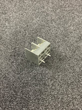 Load image into Gallery viewer, 983-S/02 - WECO - 2 POS PC TERMINAL, 10 mm spacing
