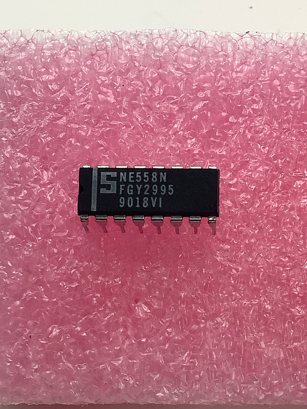 NE558N - SIGNETICS - IC Quad  555 Timer