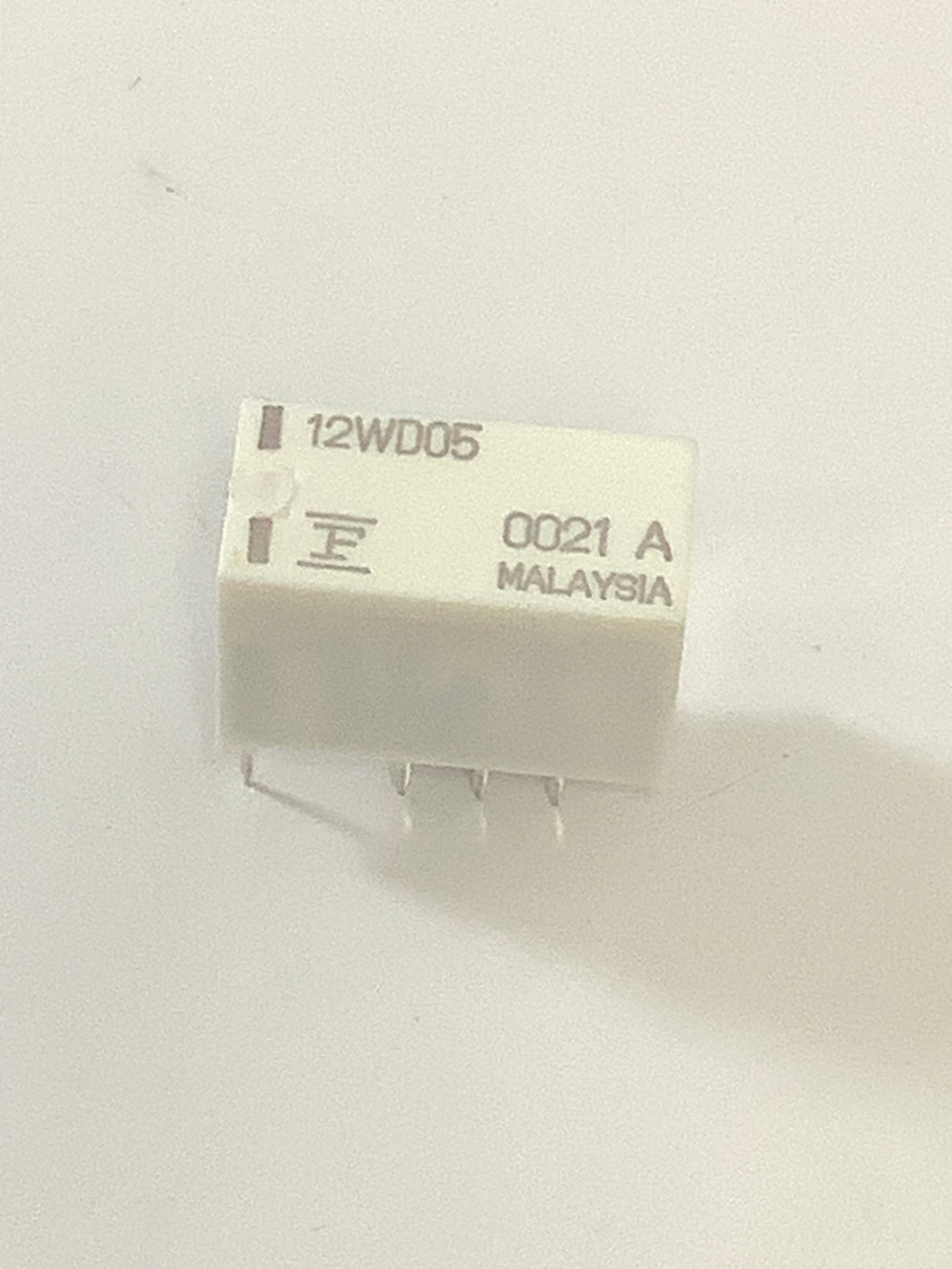 FBR12WD05 - FUJITSU - 2 FORM C 5 VDC RELAY