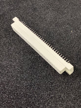 Load image into Gallery viewer, P196B32RA0A00Z1 - FCI - 64 POS EURO DIN CONNECTOR
