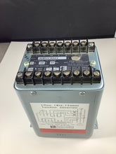 Load image into Gallery viewer, XLWV3-1K5A4 - SCIENTIFIC COLUMBUS - 3 PHASE 3 WIRE 2 ELEMENT TRANSDUCER
