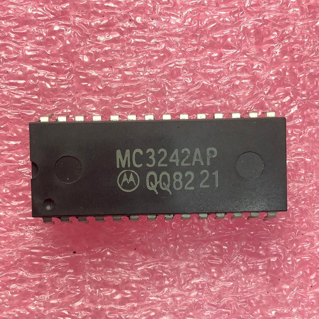 MC3242AP - MOTOROLA - Address Multiplexer for 16K RAMs